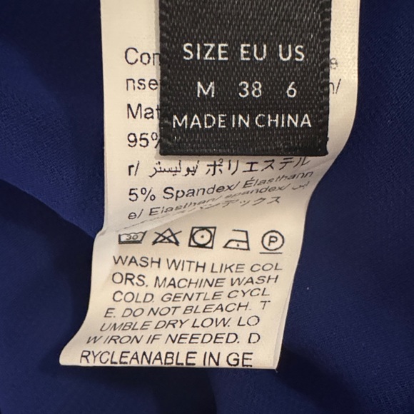 Elegant Blue Cold Shoulder Dress - Picture 5 of 5